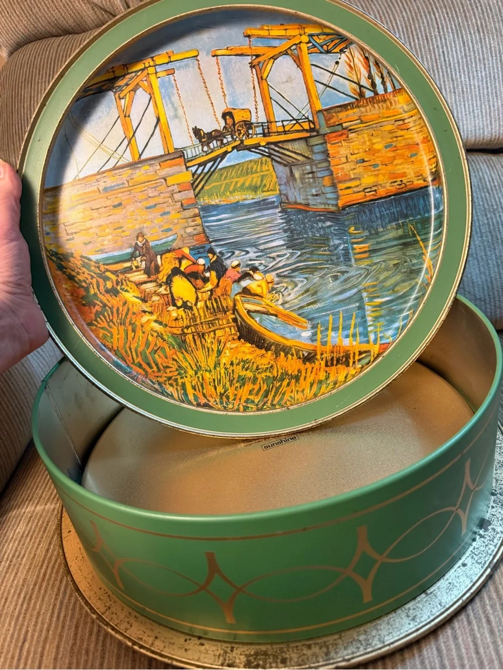 VTG Van Gogh Round Tin Tray with a different scene on each side. RARE